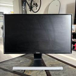 Samsung Business Monitor