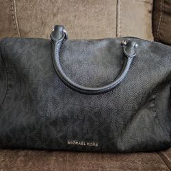 Black Micheal Kors Small Duffel Bag With Lock No Key