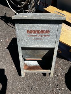 Automatic Dog feeder