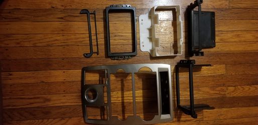 Chrysler 300 Car Parts - $100