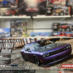 Kyosho Dodge Challenger SRT Hellcat 1/10 4WD 