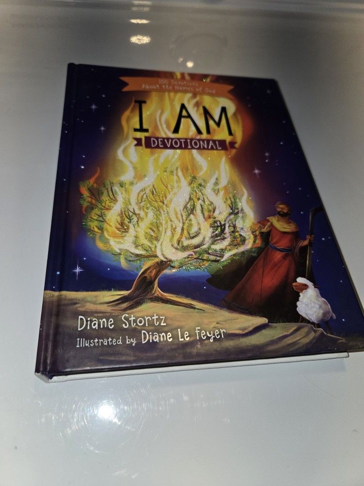 I AM BY AUTHOR DIANE STARTZ ILLUSTRATED BY DION LE FRYER BOOK