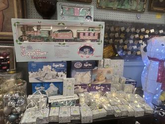 The sugar town by precious moments complete collection, Sugartown express train buildings figures