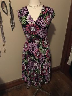Size 6 floral burst dress