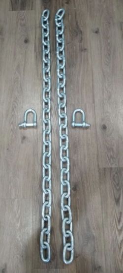 WEIGHTLIFTING CHAINS.