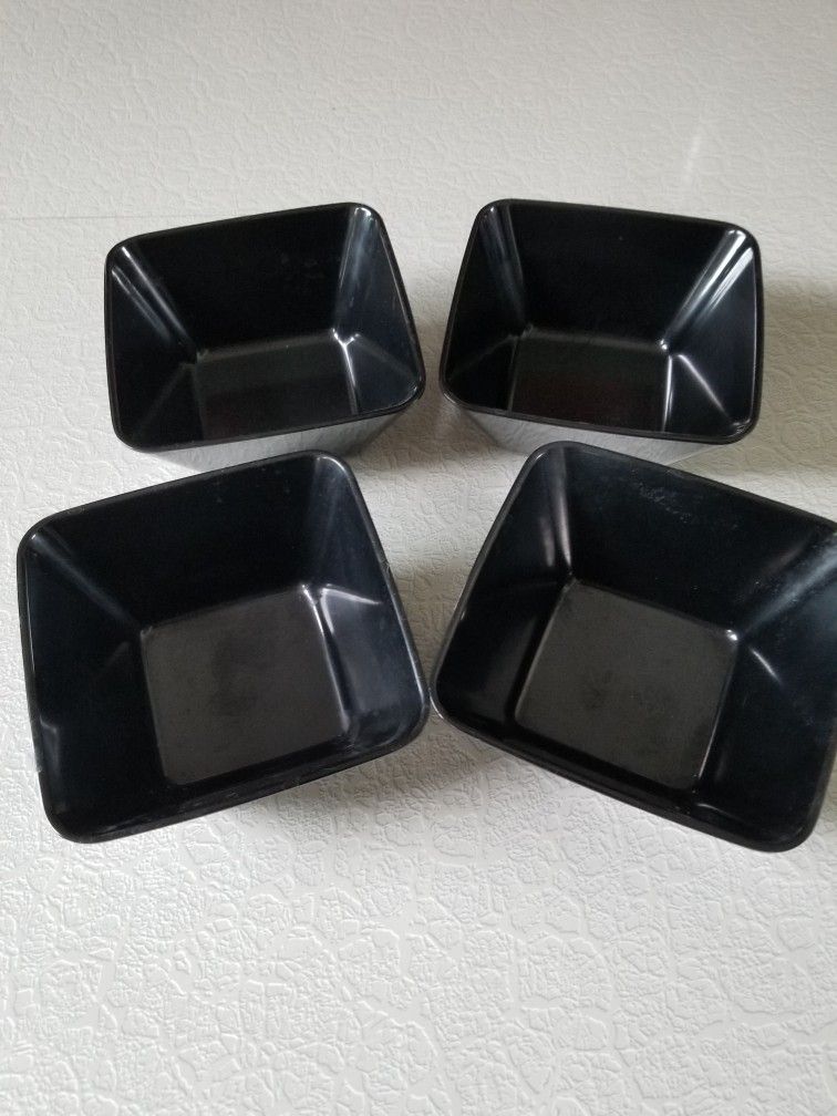 Set Of 4 ZAK Melamine Bowls