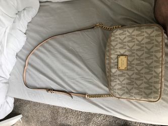 Women’s Cross body purse