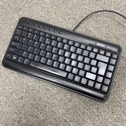 Small keyboard Tenkeyless (TKL)