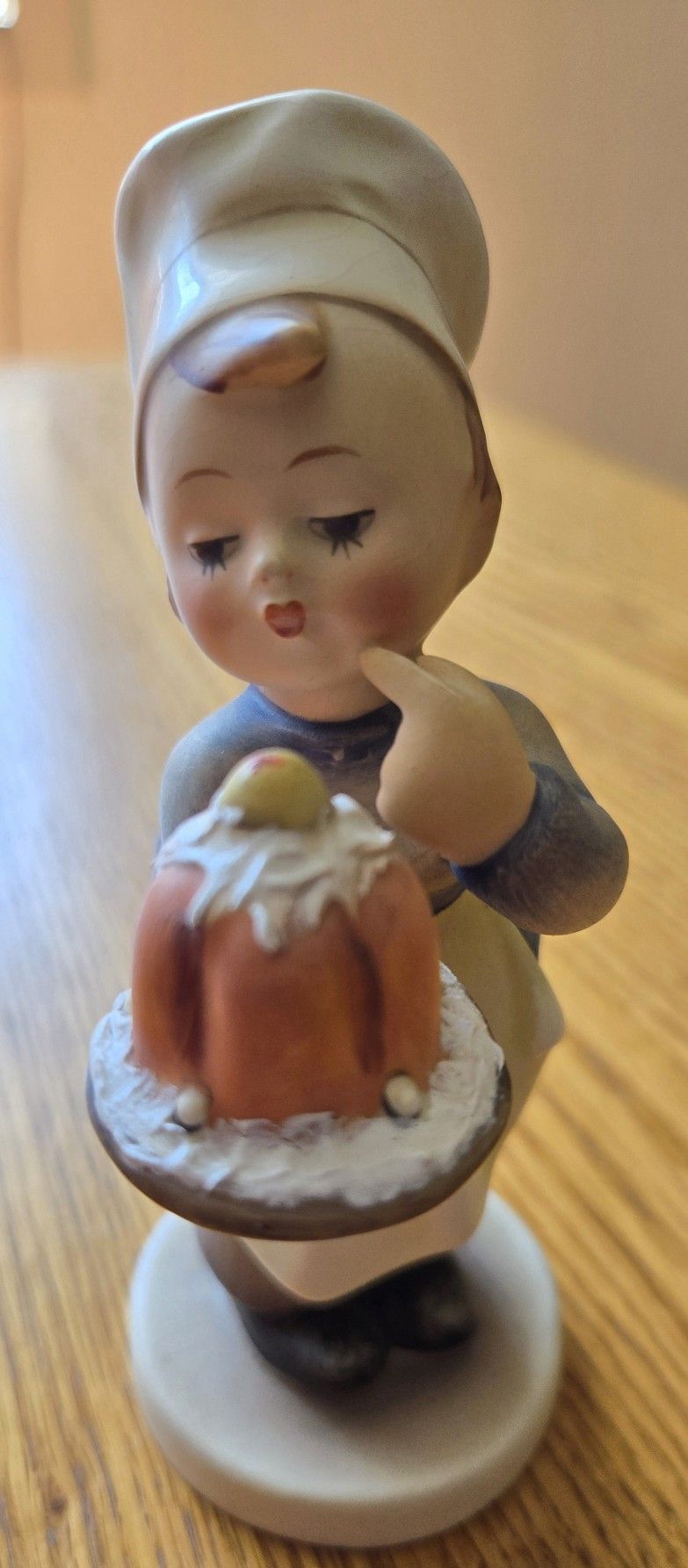 Baker Hummel Figurine #128