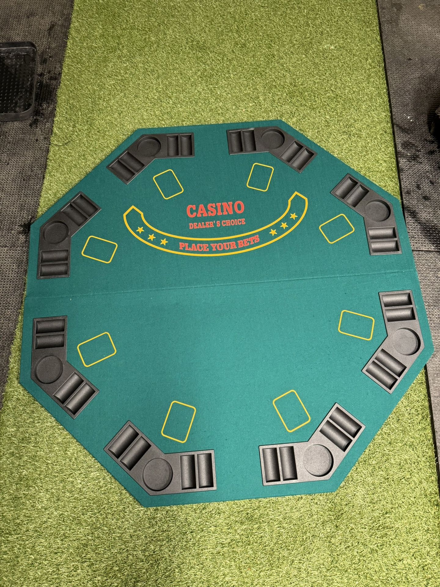 Poker Table