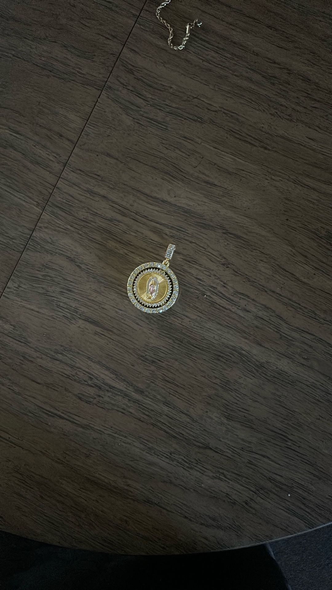 mary pendant