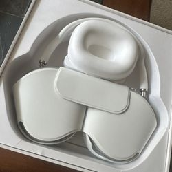 AirPods Max NEW
