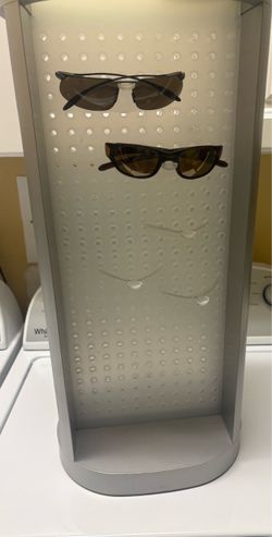 Rotating Eyewear Display Stand