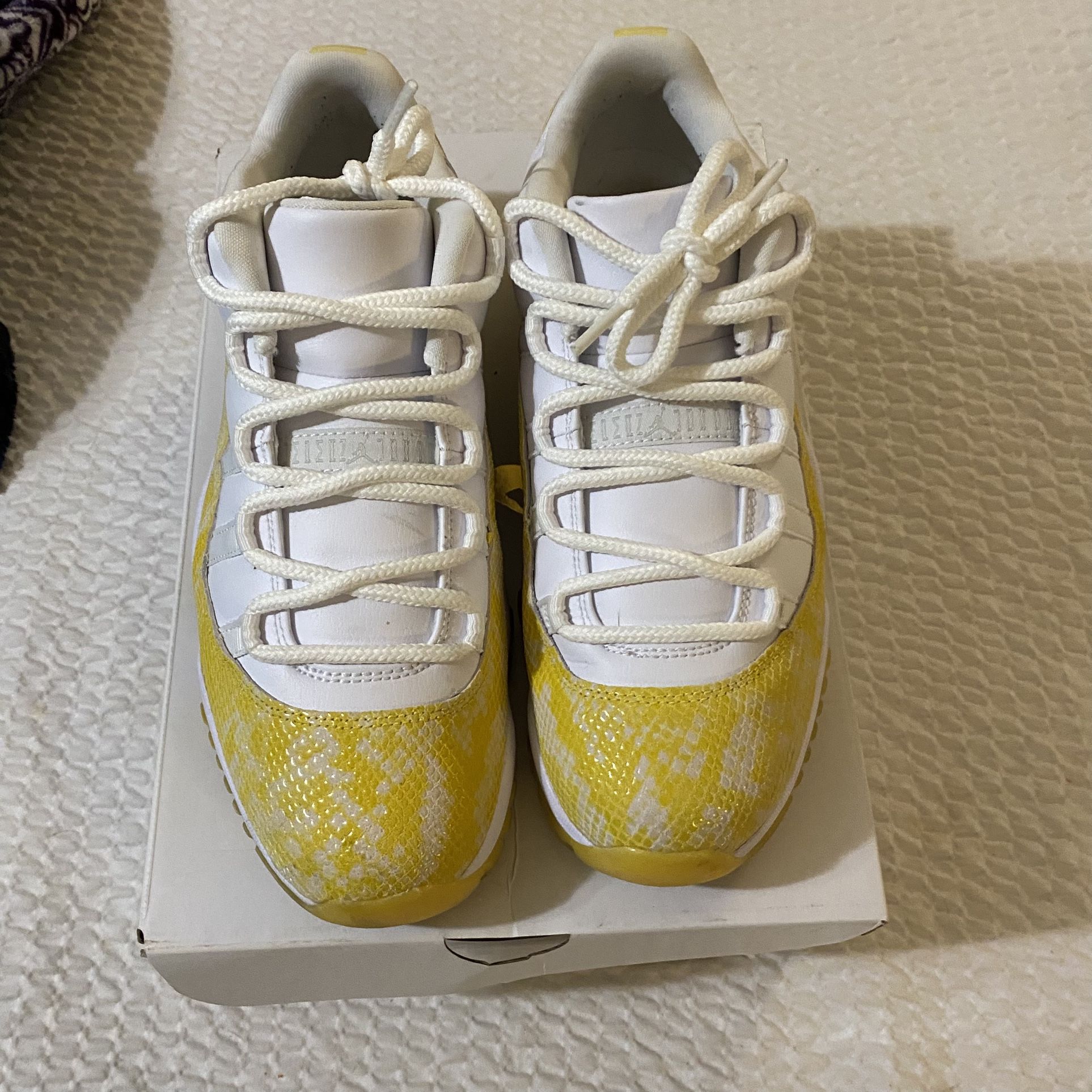 Woman’s Jordan Retro 11 size 10.5 Women And 9 Y Girls