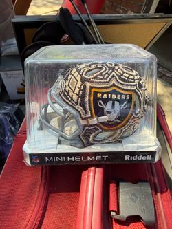 Oakland Raiders Riddell Mini Helmet – Beaded Design
