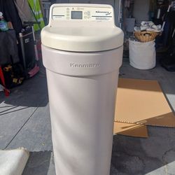 Kenmore  Genius  Water Softener.  All Attachments  Included. 