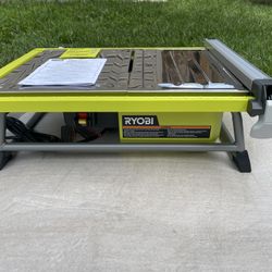 Ryobi 7 inch Tabletop Wet Tile Saw