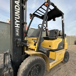 Hyundai Forklift For Sale 