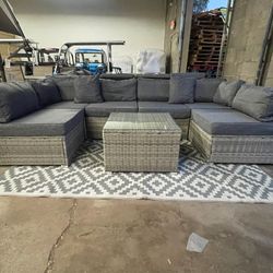 7 Piece Outdoor Modular Patio Furniture Set *New*