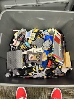About 15 -20 Pounds Of Loose Legos