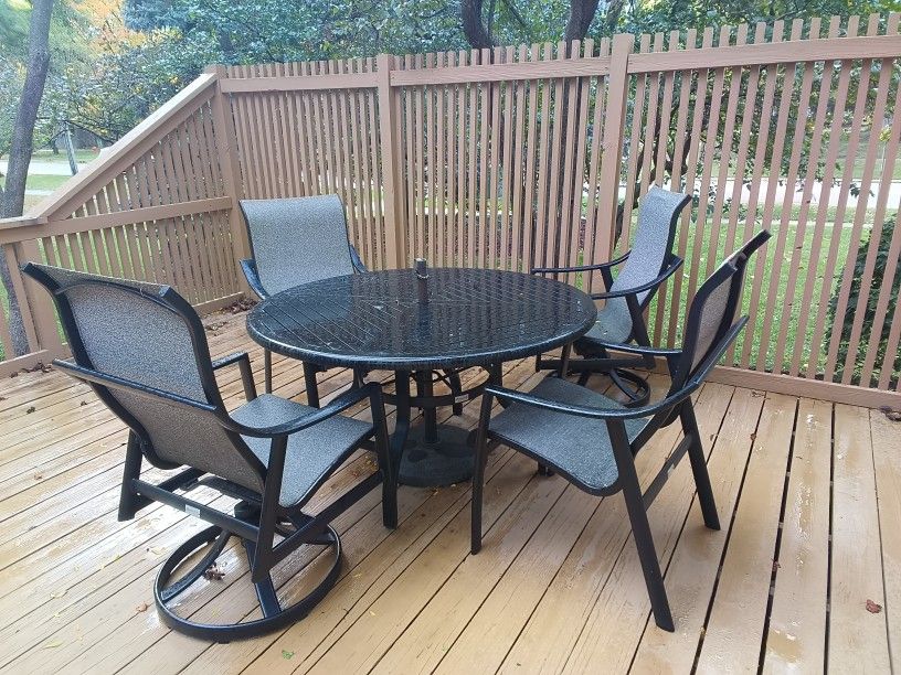 5 Piece Baran Ash Patio Set