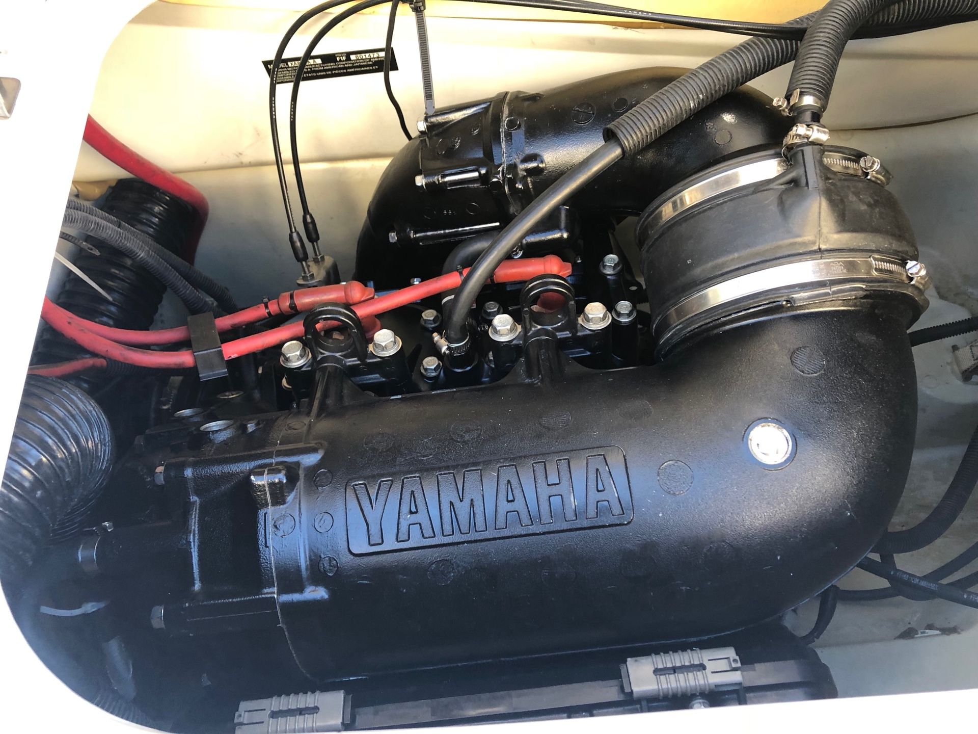 2002 Yamaha XLT 800 Jet Ski 3 seats only 60 hrs , No Trailer for Sale