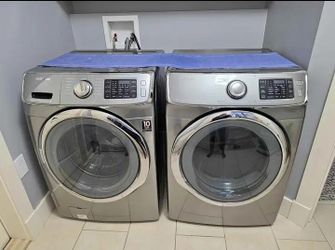 Samsung Front-Load Washer and Dryer Set