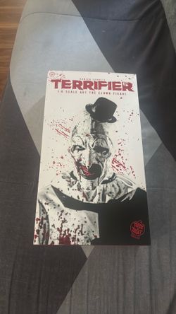 Terrifier autograph figure