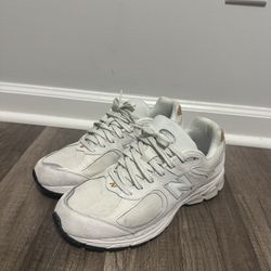 New Balance 2002r