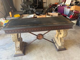 Entry Way Table