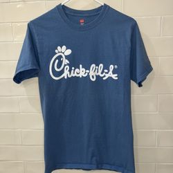 Chick-fil-A Blue Uniform Tee Shirt Small Fast Food