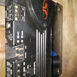 Car Amplifier 400 watts true RMS Old School Rockford Fosgate