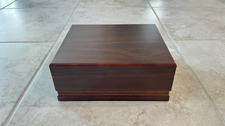 Cigar Humidor Brand New 