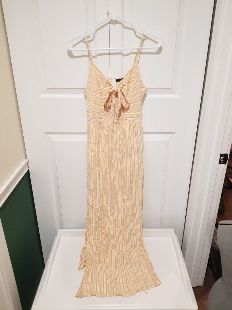 Forever 21 Yellow And White Pinstripe Maxi Dress