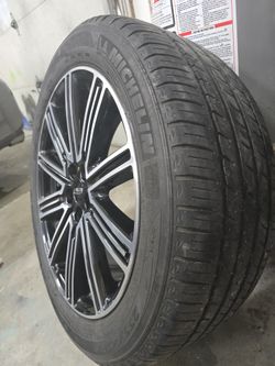 19in Lincoln Continental Wheels With Michelin Tires