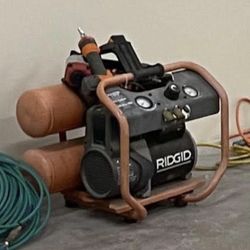 Ridgid 4.5G Air Compressor 