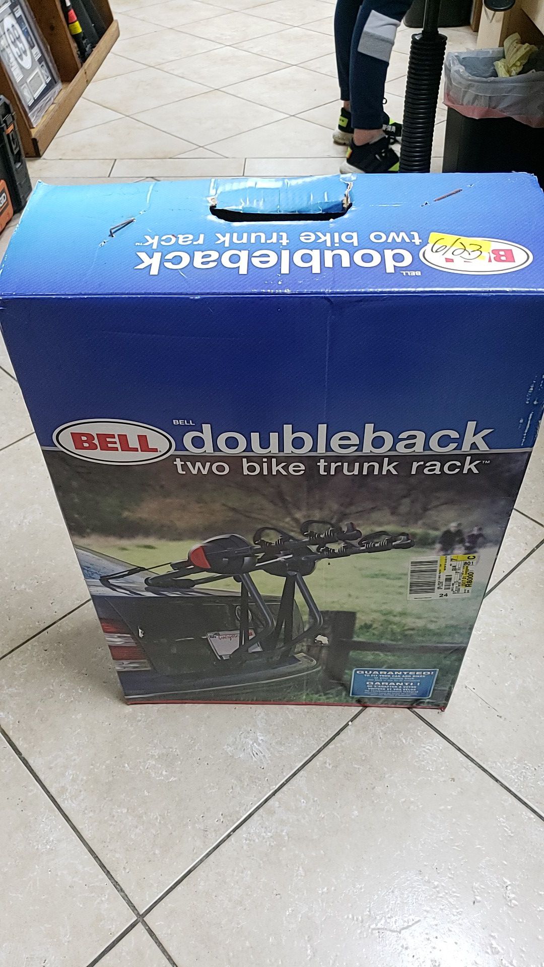 Pre owned bell double back two bike trunk rack