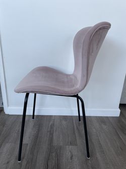 Urban Outfitters Rose Velvet Chair