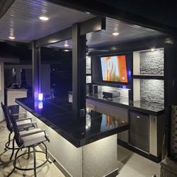 Outdoor Kitchen / BBQ Island 