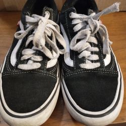 Black vans size 6.5 skateboard shoes