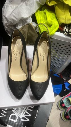 Jessica Simpson Pumps