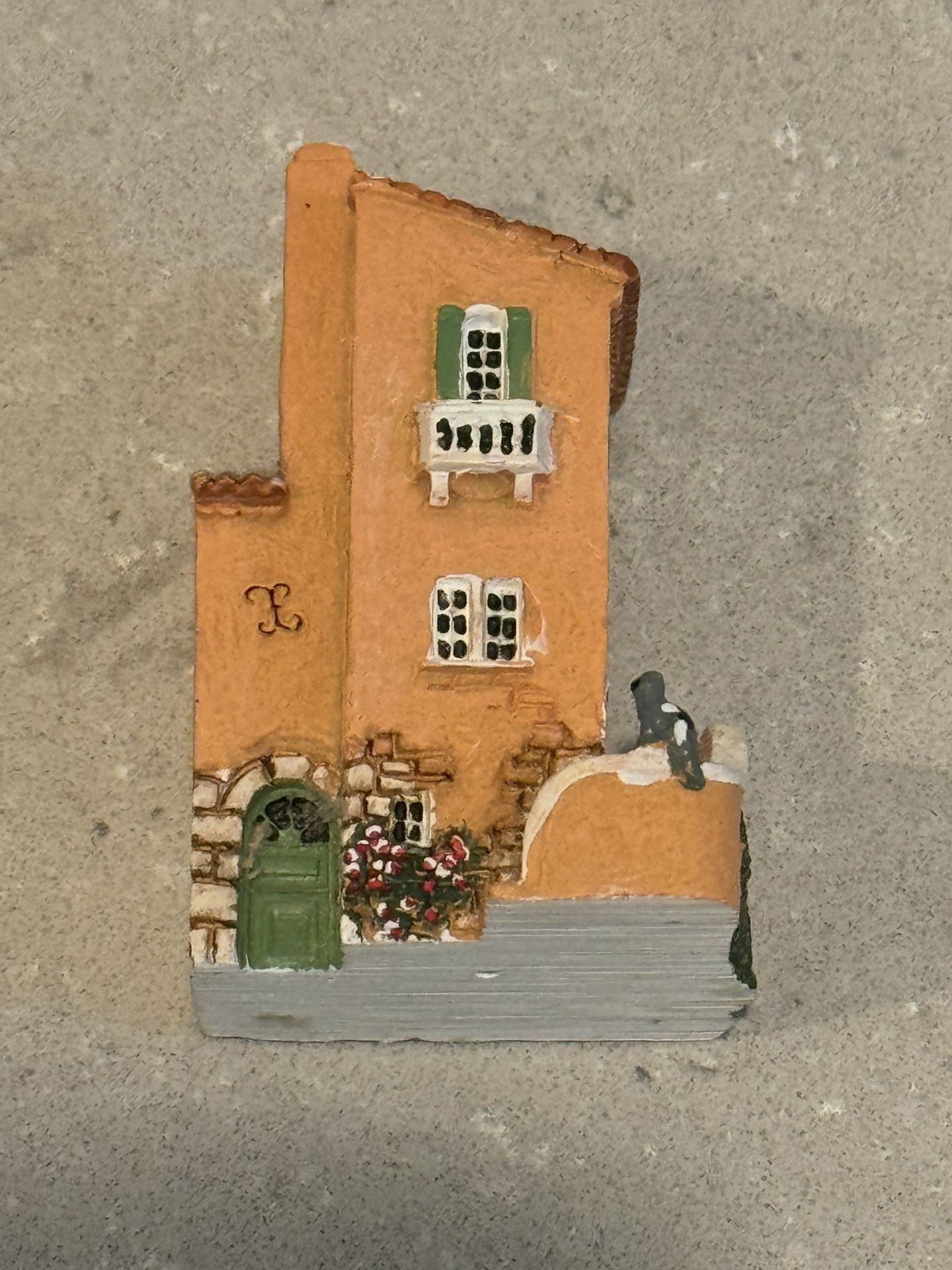 Carlton And Gault Figurines