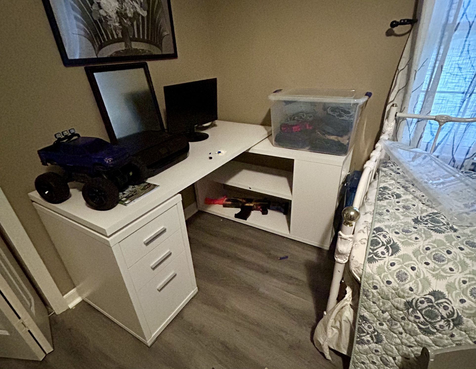 L Shaped Desk