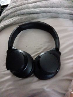 $80 soundcore life Q20 headphones black