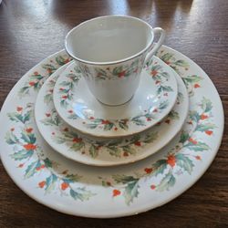 Vintage Christmas China  - Noel