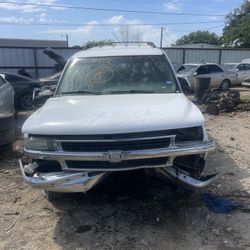 2003 Chevy Suburban For Parts