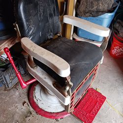 Antique Theo-A-Kochs Barber Chair