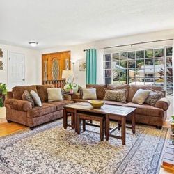 New Condition Sofa and Loveseat Set (No Scratches, Pets, Smoking Or Tears)