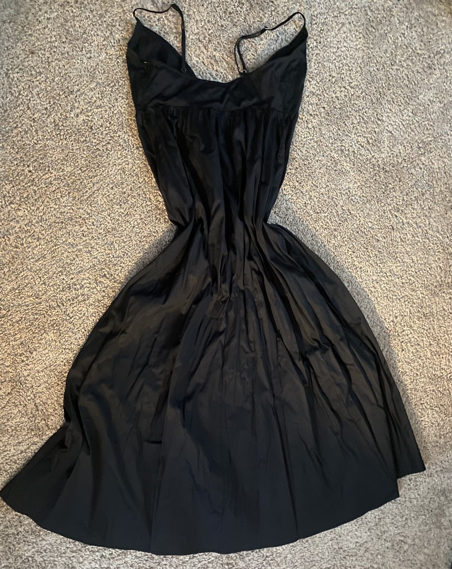 FOREVER 21 - Black Maxi Dress with Spaghetti Straps V neck - Size S