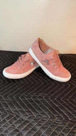 Women’s Blowfish Sneakers – Distressed Style – Pink – Size 8 – Casual Trendy